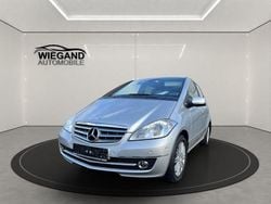 Silber Gebraucht 2011 Mercedes A200 Elegance Limousine | 10.490 € (Teuer)