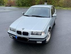 Silber Gebraucht 1997 BMW 316 Compact Kleinwagen | 1.500 € (Superpreis)