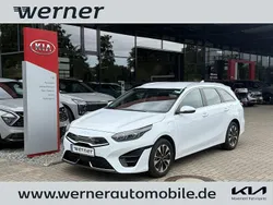 Weiß Gebraucht 2024 Kia Ceed Sportswagon Spirit Kombi | 24.480 € (Guter Preis)