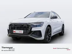 Weiß Gebraucht 2022 Audi Q8 S-Line SUV | 72.980 € (Fairer Preis)