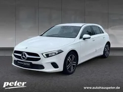 Weiß Gebraucht 2020 Mercedes A200 Progressive Limousine | 23.470 € (Guter Preis)