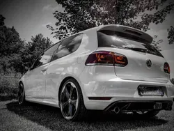 Weiß Gebraucht 2011 VW Golf VI Edition Limousine | 11.000 € (Fairer Preis)