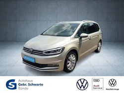 Silber Gebraucht 2024 VW Touran Highline Van / Kleinbus | 34.970 € (Fairer Preis)