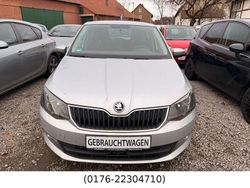 Silber Gebraucht 2015 Skoda Fabia Limousine | 4.800 € (Fairer Preis)
