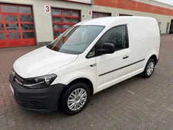 Weiß Gebraucht 2018 VW Caddy Van / Kleinbus | 11.500 € (Guter Preis)