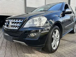 Obsidianschwarz metalliclack Gebraucht 2010 Mercedes ML500 SUV | 9.500 € (Superpreis)