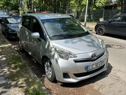 Silber Gebraucht 2011 Toyota Verso-S Life Van / Kleinbus | 7.000 € (Fairer Preis)