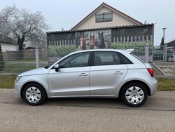 Silber Gebraucht 2012 Audi A1 Sportback Ambition Kleinwagen | 4.900 € (Fairer Preis)