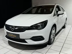 Weiß Gebraucht 2021 Opel Astra Edition Kombi | 13.490 € (Guter Preis)