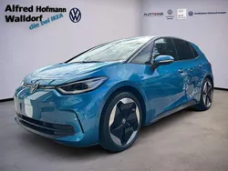 Blau Gebraucht 2024 VW ID.3 Pro Kleinwagen | 46.660 €