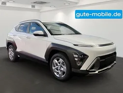 Atlas white / sol Neu 2025 Hyundai Kona Trend SUV | 30.990 € (Fairer Preis)