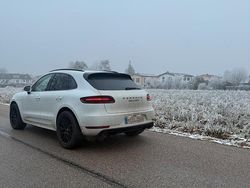 Weiß Gebraucht 2017 Porsche Macan GTS SUV | 37.000 € (Teuer)