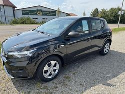 Schwarz Neu 2025 Dacia Sandero Essentiel Limousine | 15.997 €