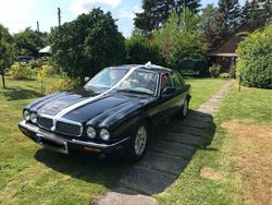 Schwarz Gebraucht 1999 Jaguar XJ8 Limousine | 9.999 €