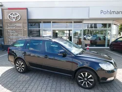 Schwarz Gebraucht 2012 Skoda Octavia Elegance Kombi | 4.230 € (Superpreis)