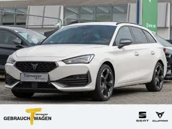 Weiß Gebraucht 2024 Cupra Leon Kombi | 28.410 € (Guter Preis)