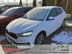 Candyweiss Gebraucht 2022 Skoda Fabia Ambition Limousine | 12.999 € (Superpreis)