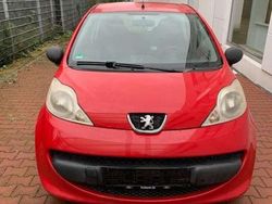 Rot Gebraucht 2007 Peugeot 107 Kleinwagen | 800 € (Guter Preis)
