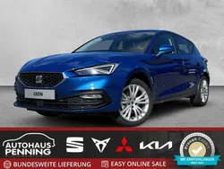 Saphir blau metallic Neu 2025 Seat Leon Style Limousine | 27.450 € (Etwas zu teuer)