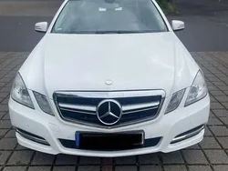 Weiß Gebraucht 2012 Mercedes E200 Avantgarde Limousine | 12.500 € (Fairer Preis)