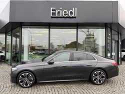 Grau Gebraucht 2024 Mercedes E220 Limousine | 46.400 € (Etwas zu teuer)