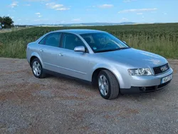 Silber Gebraucht 2001 Audi A4 Sport Limousine | 2.750 € (Fairer Preis)
