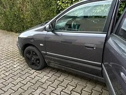 Grau Gebraucht 2006 Mitsubishi Space Star Kombi | 550 €
