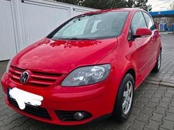 Rot Gebraucht 2006 VW Golf V Limousine | 3.200 € (Etwas zu teuer)