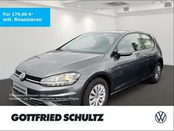 Grau Gebraucht 2018 VW Golf VII Trendline Limousine | 11.950 € (Fairer Preis)