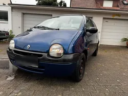 Blau Gebraucht 2000 Renault Twingo Kleinwagen | 1.350 €