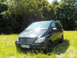 Schwarz Gebraucht 2009 Mercedes Viano Van / Kleinbus | 12.990 € (Fairer Preis)