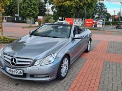 Grau Gebraucht 2011 Mercedes E200 Avantgarde Cabrio | 12.000 € (Superpreis)