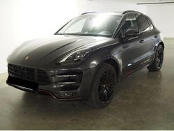 Grau Gebraucht 2018 Porsche Macan Turbo Performance Package SUV | 46.000 € (Fairer Preis)