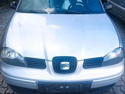 Silber Gebraucht 2002 Seat Arosa Kleinwagen | 450 €