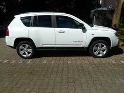 Weiß Gebraucht 2013 Jeep Compass Sport SUV | 8.000 € (Etwas zu teuer)