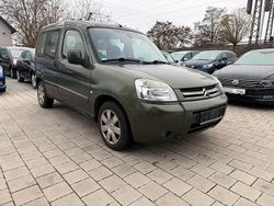 Grün Gebraucht 2006 Citroën Berlingo Van / Kleinbus | 1.700 € (Fairer Preis)