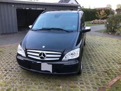 Schwarz Gebraucht 2011 Mercedes Viano Edition Van / Kleinbus | 18.999 € (Etwas zu teuer)