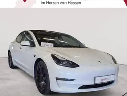 Weiß Gebraucht 2022 Tesla Model 3 Long Range AWD Limousine | 29.789 € (Guter Preis)