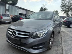 Grau Gebraucht 2015 Mercedes B200 Van / Kleinbus | 8.490 € (Guter Preis)