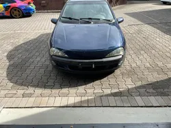 Blau Gebraucht 2000 Opel Tigra S Coupé | 950 € (Fairer Preis)