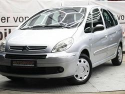 Lackierung aluminiumgrau/meta Gebraucht 2006 Citroën Xsara Picasso Van / Kleinbus | 4.450 € (Teuer)