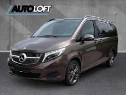 Dolomitbraun Gebraucht 2017 Mercedes V220 Van / Kleinbus | 31.999 € (Guter Preis)