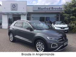 Grau Gebraucht 2024 VW T-Roc Style SUV | 32.765 € (Etwas zu teuer)
