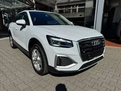 Weiß Gebraucht 2024 Audi Q2 Advanced Plus SUV | 29.745 € (Fairer Preis)