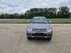 Grau Gebraucht 2015 Mitsubishi L200 Abholung | 13.900 € (Fairer Preis)