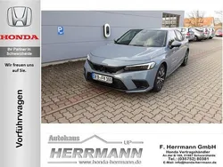 Sonic grey pearl Gebraucht 2024 Honda Civic Elegance Limousine | 34.990 € (Etwas zu teuer)