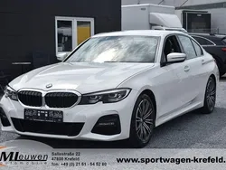 Weiß Gebraucht 2019 BMW 320 M Sport Limousine | 28.950 € (Fairer Preis)