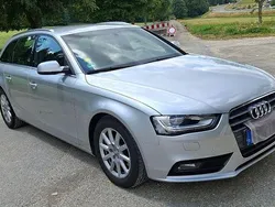 Silber Gebraucht 2012 Audi A4 Attraction Kombi | 7.900 € (Guter Preis)