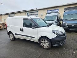 Weiß Gebraucht 2021 Fiat Doblò Basis Van / Kleinbus | 12.577 € (Etwas zu teuer)