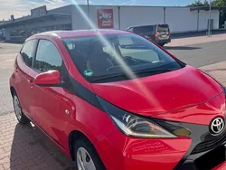 Rot Gebraucht 2014 Toyota Aygo Kleinwagen | 4.750 € (Fairer Preis)